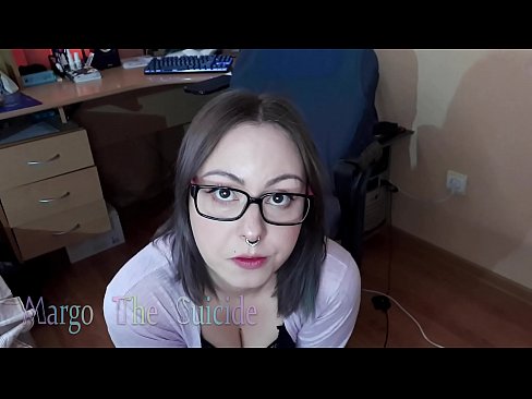 ❤️ Сэксуальная дзяўчына ў акулярах глыбока адсмоктвае фалаімітатар на камеру ️❌ Сэкс-відэа у нас ️❤
